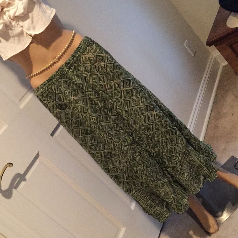 Reversible skirt! - Picture 2 of 3